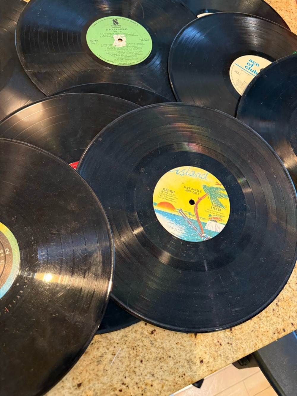 Vinyls - assorted - Picture 7 of 7